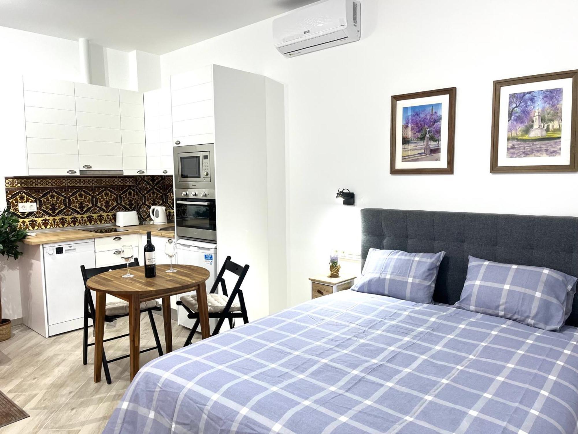 Malasana 51, New Art Apartment, Breakfast Included, Historic Center, Quite Neighborhood, Ml 말라가 외부 사진